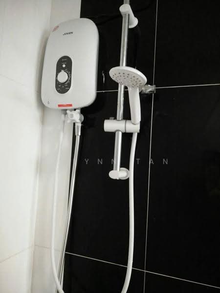 Kediaman Servis untuk Disewa di Menara Geno - Dalynn Tan - Bathroom - PropertyGuru.com.my