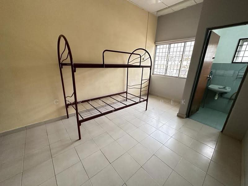 Rumah Teres untuk Dijual di Bandar Sungai Long (Selangor) - Chris Lim Pek Yean - Bedroom - PropertyGuru.com.my