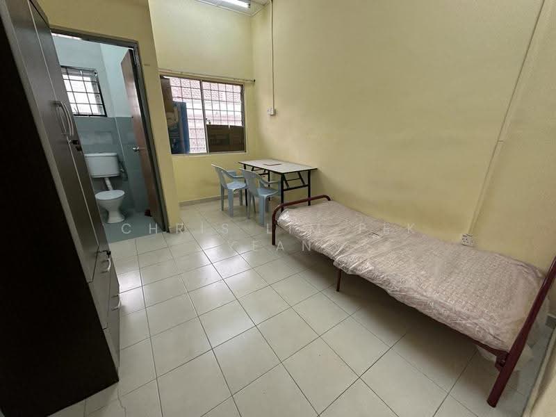 Rumah Teres untuk Dijual di Bandar Sungai Long (Selangor) - Chris Lim Pek Yean - Bedroom - PropertyGuru.com.my