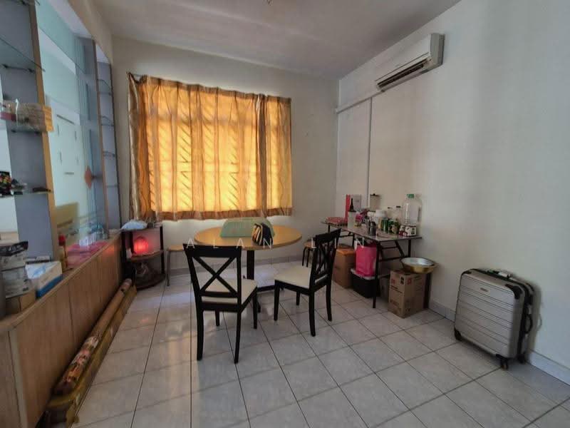 2-storey Terraced House for Sale in Taman Perling (Perling) - Alan Lin - Dining Room - PropertyGuru.com.my