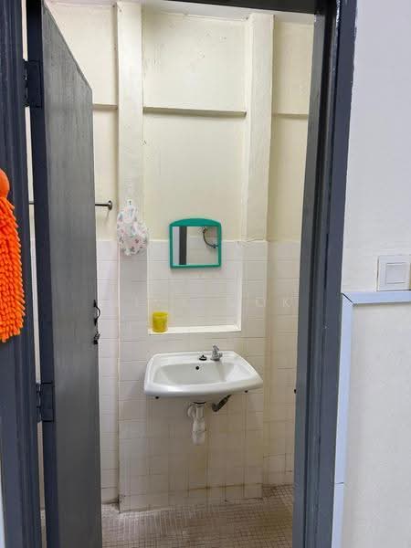 Flat for Sale at Taman Segar - Nick Mok - Bathroom - PropertyGuru.com.my