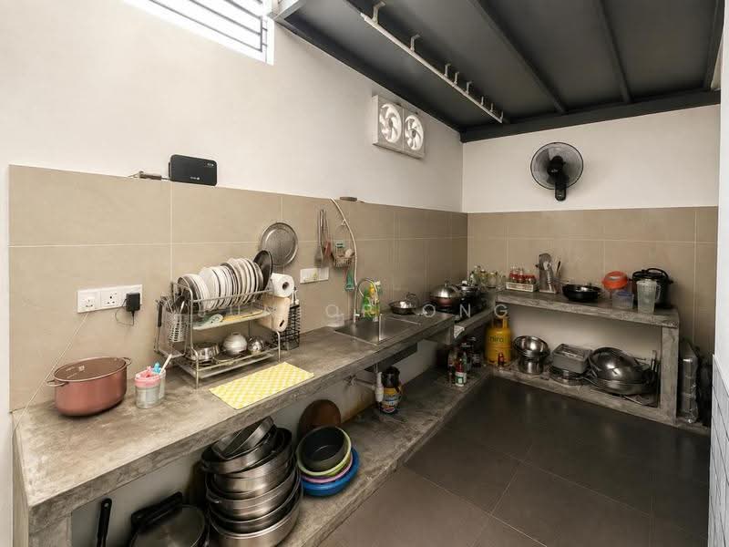 2-storey Terraced House for Sale in Rawang (Selangor) - Junior Ong - Kitchen - PropertyGuru.com.my