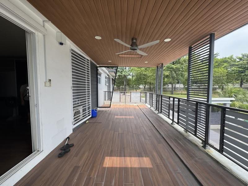 Bungalow House for Rent in Amverton Hills (Sungai Buloh) - Kent Lee Jing Guang - Balcony - PropertyGuru.com.my