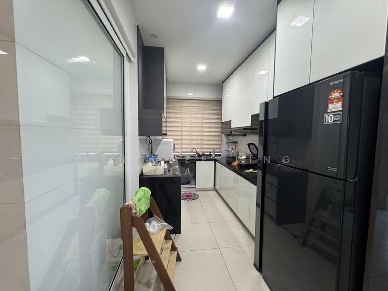 Bungalow House for Rent in Amverton Hills (Sungai Buloh) - Kent Lee Jing Guang - Kitchen - PropertyGuru.com.my