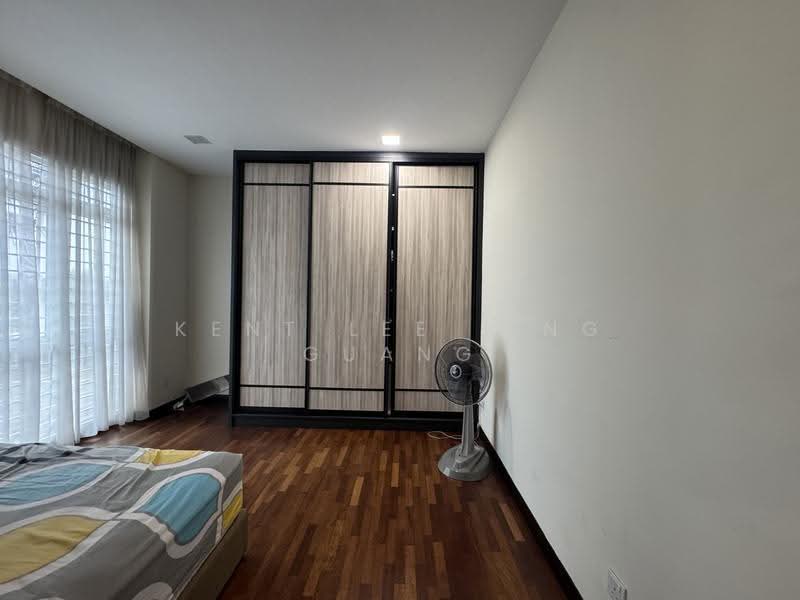 Bungalow House for Rent in Amverton Hills (Sungai Buloh) - Kent Lee Jing Guang - Bedroom - PropertyGuru.com.my