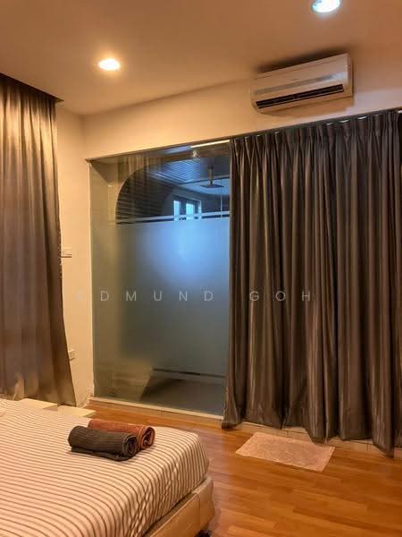 Kediaman Servis untuk Dijual di Eve Suite / NZX Square - Edmund Goh - Bedroom - PropertyGuru.com.my