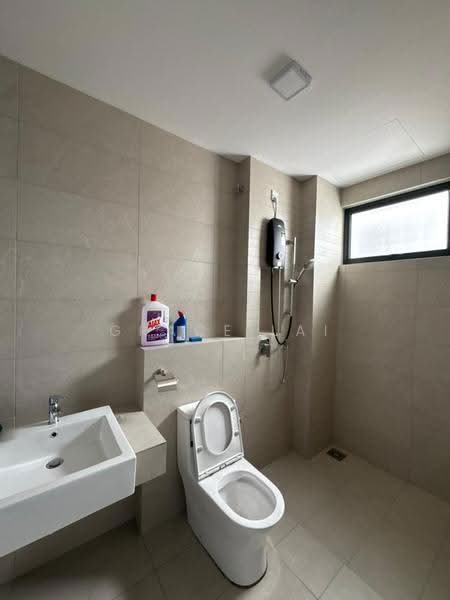 2-storey Terraced House for Rent in Telok Panglima Garang (Selangor) - Grace Lai - Bathroom - PropertyGuru.com.my
