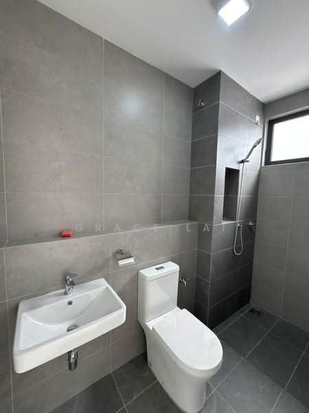 2-storey Terraced House for Rent in Telok Panglima Garang (Selangor) - Grace Lai - Bathroom - PropertyGuru.com.my