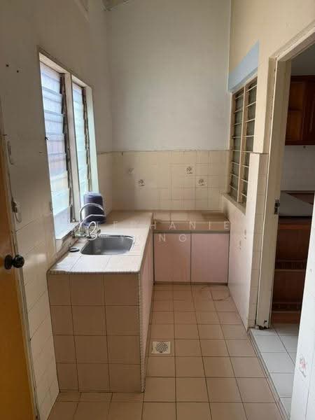 Rumah Teres untuk Dijual di Bandar Sungai Long (Selangor) - Stephanie Yong - Kitchen - PropertyGuru.com.my