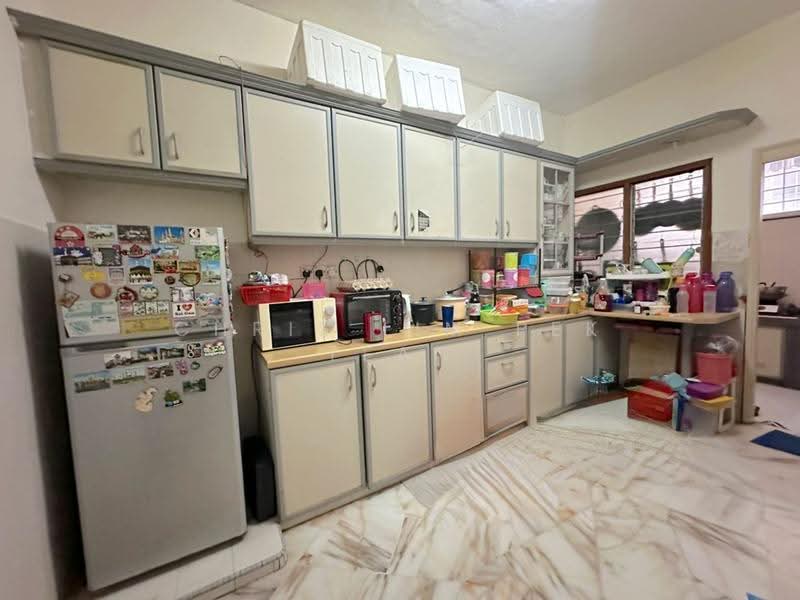 Rumah Teres untuk Dijual di Bandar Sungai Long (Selangor) - Chris Lim Pek Yean - Kitchen - PropertyGuru.com.my