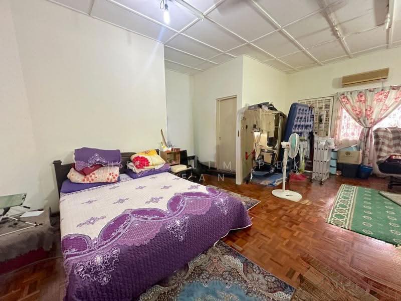 Rumah Teres untuk Dijual di Bandar Sungai Long (Selangor) - Chris Lim Pek Yean - Bedroom - PropertyGuru.com.my