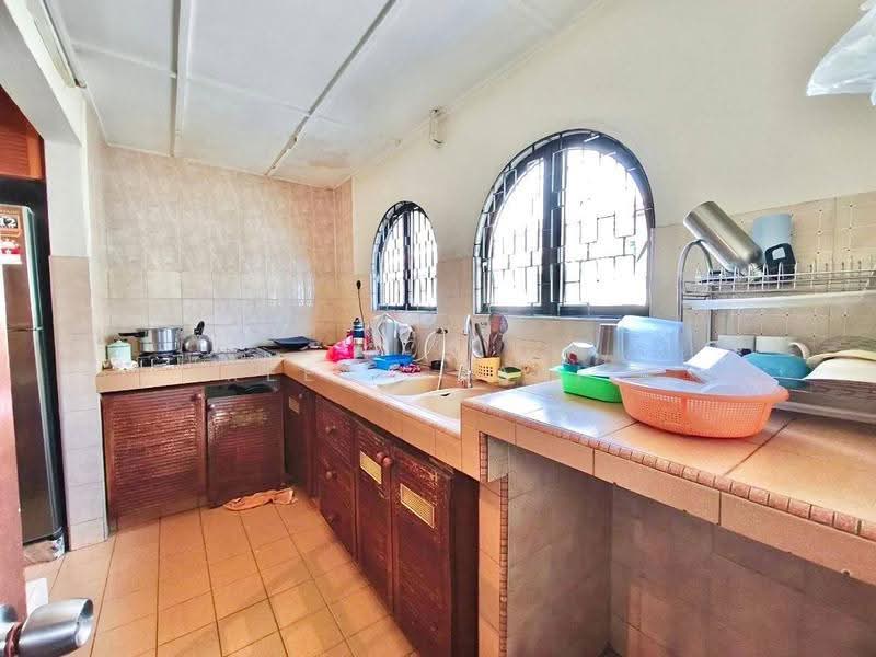 1-storey Terraced House for Sale in Taman Tun Dr Ismail (Kuala Lumpur) - Reena Sarif - Kitchen - PropertyGuru.com.my