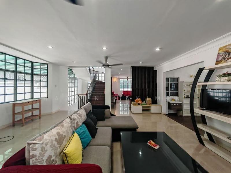 Bungalow House for Sale in Bukit Rahman Putra (Sungai Buloh) - Nazrin Hakimin - Living Room - PropertyGuru.com.my