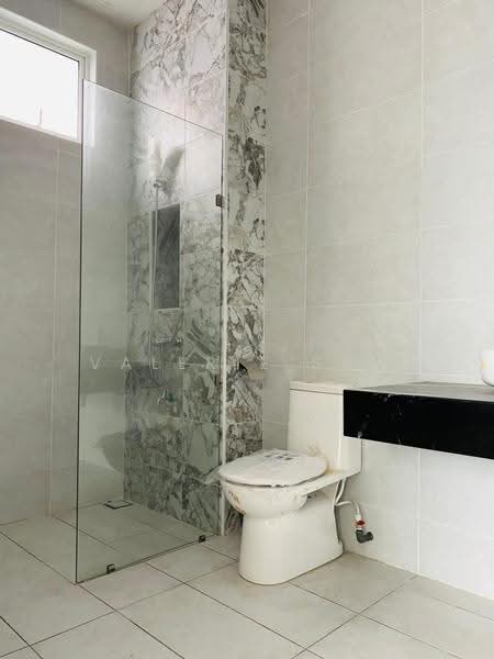 Rumah Kluster untuk Dijual di Skudai (Johor) - Valerie Saw - Bathroom - PropertyGuru.com.my