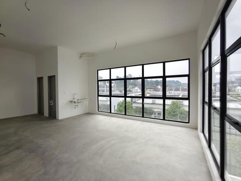 Shop for Sale in Seri Kembangan (Selangor) - Soon Jie Chua - Interior - PropertyGuru.com.my