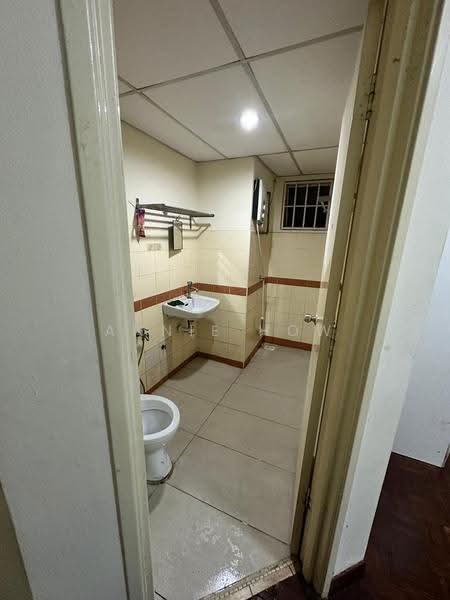 Kondominium untuk Dijual di Prima Setapak Condominium - Annie How - Bathroom - PropertyGuru.com.my