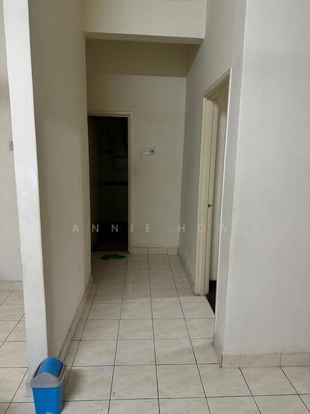 Kondominium untuk Dijual di Prima Setapak Condominium - Annie How - Corridor - PropertyGuru.com.my