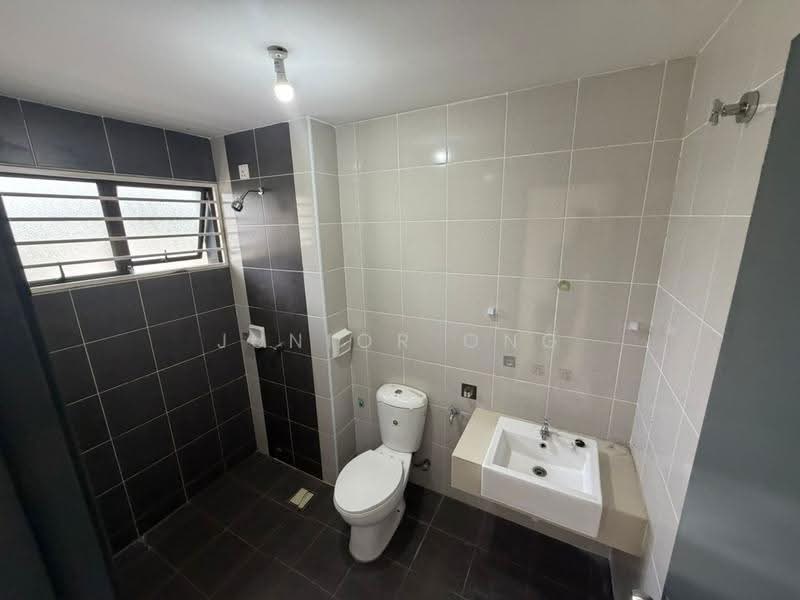 2-storey Terraced House for Sale in Rawang (Selangor) - Junior Ong - Bathroom - PropertyGuru.com.my
