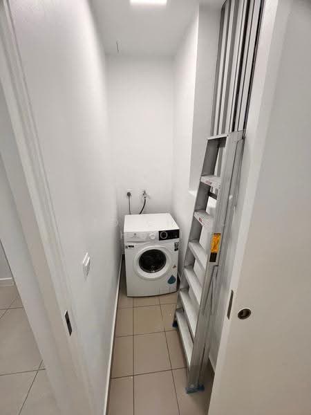 Kondominium untuk Disewa di The Sentral Suites - Lo Chin Hooi - PropertyGuru.com.my