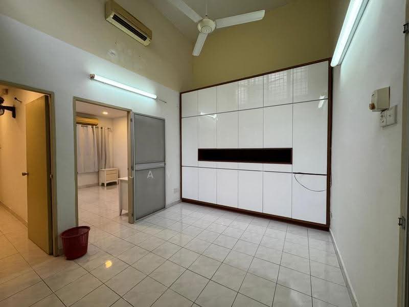 2-storey Terraced House for Rent in Taman Sutera (Kajang) - Jay Khoo - Bedroom - PropertyGuru.com.my