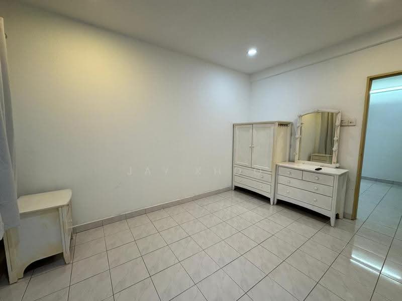 2-storey Terraced House for Rent in Taman Sutera (Kajang) - Jay Khoo - Bedroom - PropertyGuru.com.my