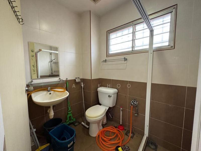 2-storey Terraced House for Rent in Taman Sutera (Kajang) - Jay Khoo - Bathroom - PropertyGuru.com.my