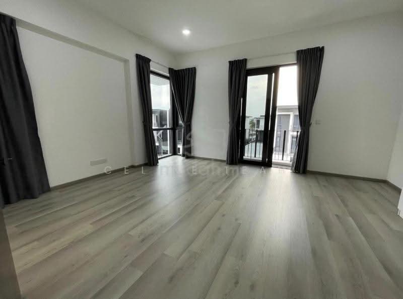 Rumah Berkembar untuk Dijual di Kota Kinabalu (Sabah) - Celine Teah - Balcony - PropertyGuru.com.my