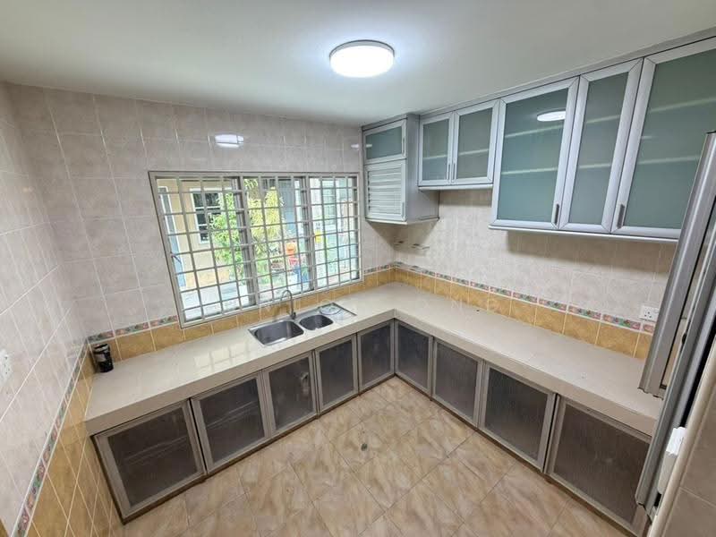 Rumah Teres 2-Tingkat untuk Dijual di Taman Tun Teja (Rawang) - Junior Ong - Kitchen - PropertyGuru.com.my