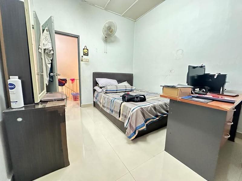 Rumah Teres untuk Dijual di Bandar Sungai Long (Selangor) - Chris Lim Pek Yean - Bedroom - PropertyGuru.com.my