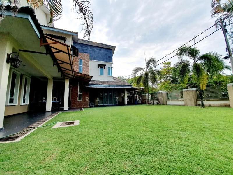 Rumah Berkembar untuk Dijual di Taman Impian Putra (Bangi) - Adzura Zamedin - Exterior - PropertyGuru.com.my