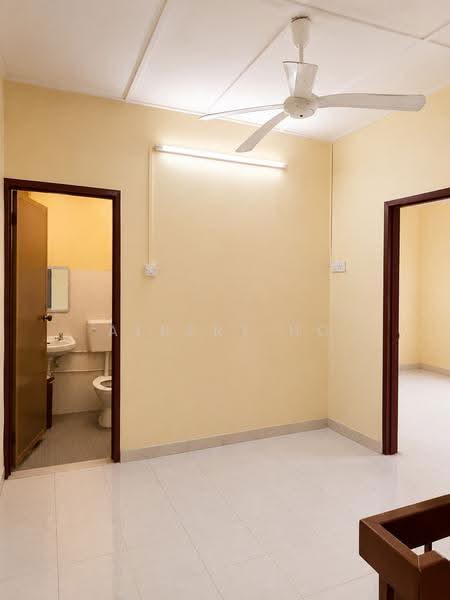 Rumah Teres 2-Tingkat untuk Dijual di Taman TTDI Jaya (Shah Alam) - Albert Ho - Bathroom - PropertyGuru.com.my