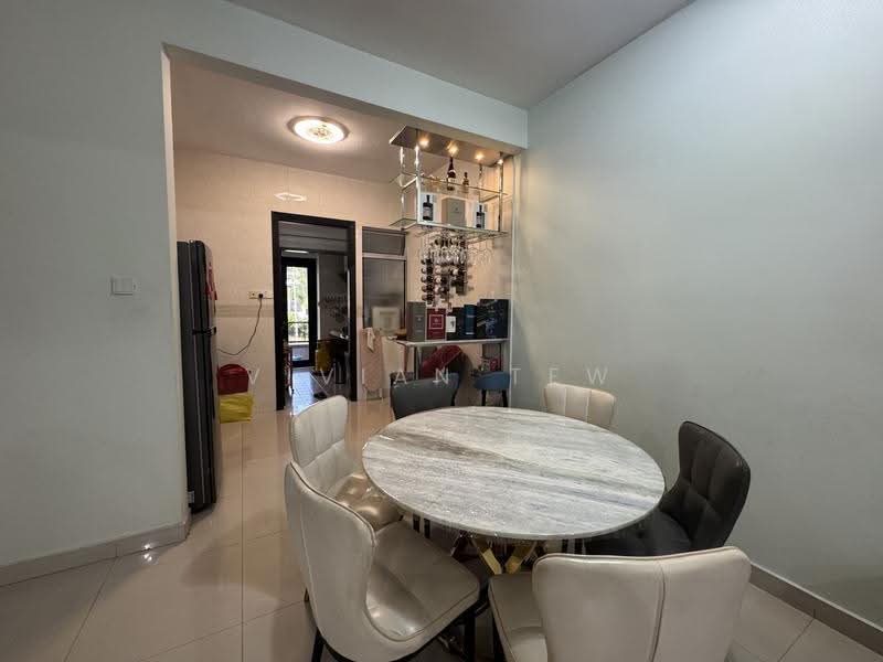 Rumah Teres 2-Tingkat untuk Disewa di Valencia (Sungai Buloh) - Vivian Tew - Dining Room - PropertyGuru.com.my