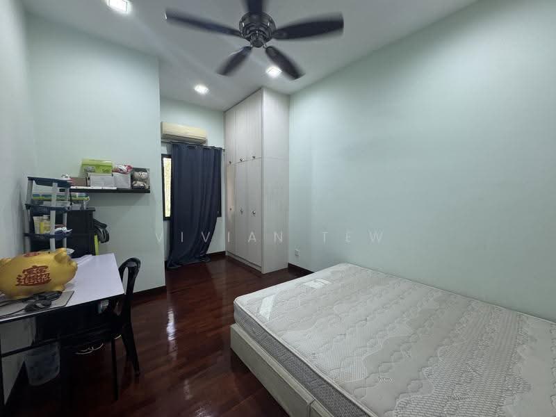 Rumah Teres 2-Tingkat untuk Disewa di Valencia (Sungai Buloh) - Vivian Tew - Bedroom - PropertyGuru.com.my
