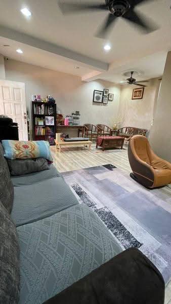 Rumah Teres 2-Tingkat untuk Dijual di Kampung Tasik Tambahan (Ampang) - EMA ALLANG - Living Room - PropertyGuru.com.my
