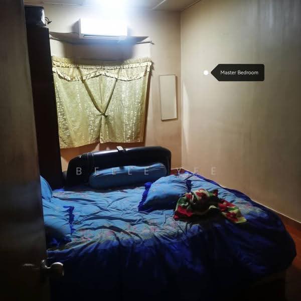 2-storey Terraced House for Sale in Taman Sri Sentosa (Jalan Klang Lama (Old Klang Road)) - Belle Yee - Master Bedroom - PropertyGuru.com.my