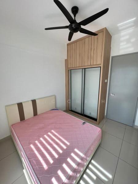 Kondominium untuk Disewa di Tropicana Bay Residences - Eric Cheah - Bedroom - PropertyGuru.com.my