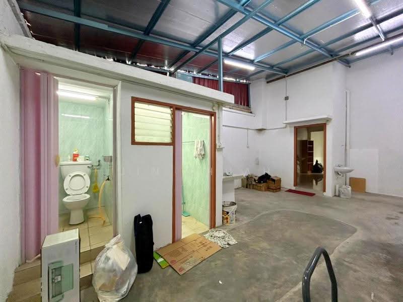 Shop for Sale in Ayer Itam (Penang) - Jin Chuah - Bathroom - PropertyGuru.com.my