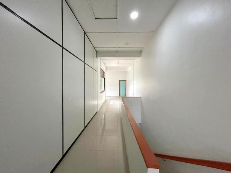 Shop for Sale in Ayer Itam (Penang) - Jin Chuah - Corridor - PropertyGuru.com.my