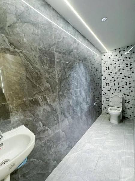 Rumah Teres 1-Tingkat untuk Dijual di Johor Bahru (Johor) - Joanne Yong - Bathroom - PropertyGuru.com.my