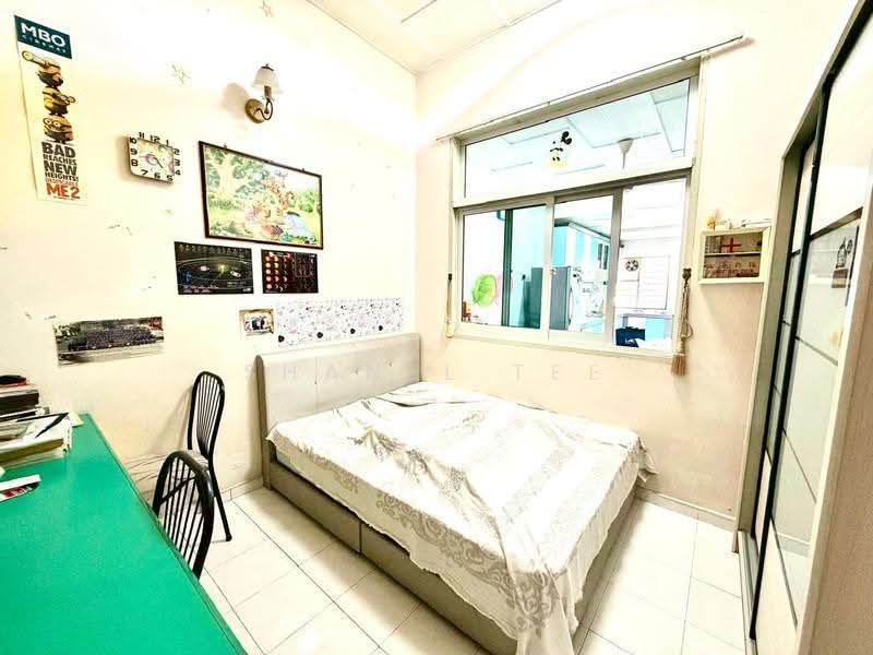 1-storey Terraced House for Sale in Taman Kampung Majid (Kluang) - Shanel Tee - Bedroom - PropertyGuru.com.my