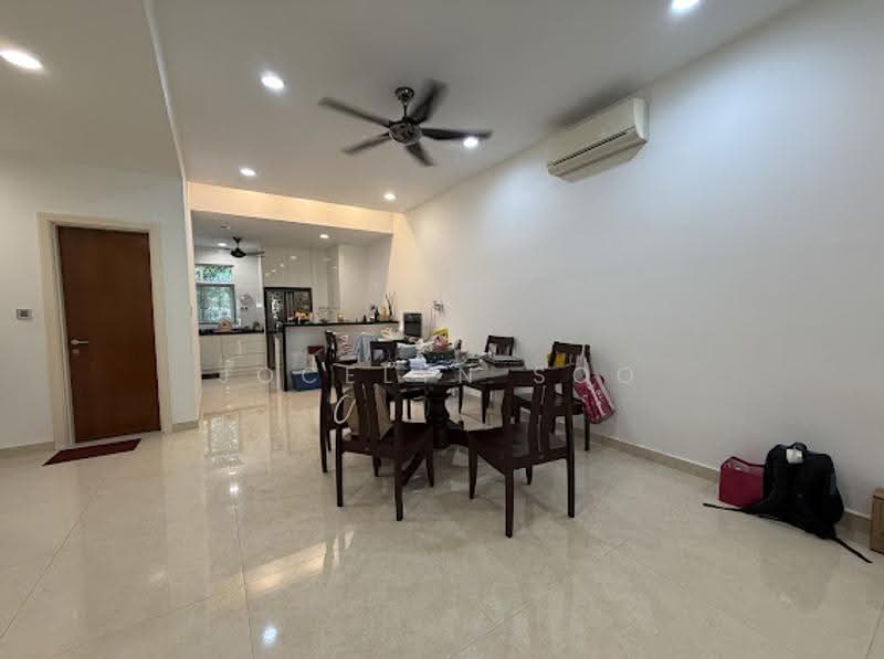 Rumah Teres 3-Tingkat untuk Dijual di Taman Taming Indah 2 (Bandar Sungai Long) - Jocelyn Soo - Dining Room - PropertyGuru.com.my