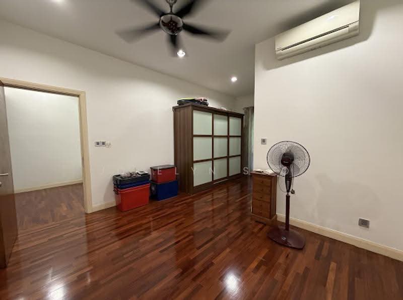 Rumah Teres 3-Tingkat untuk Dijual di Taman Taming Indah 2 (Bandar Sungai Long) - Jocelyn Soo - Bedroom - PropertyGuru.com.my