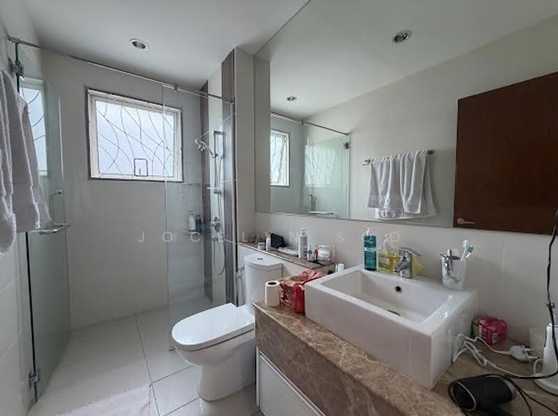 Rumah Teres 3-Tingkat untuk Dijual di Taman Taming Indah 2 (Bandar Sungai Long) - Jocelyn Soo - Bathroom - PropertyGuru.com.my