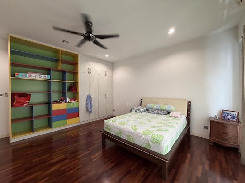 Rumah Teres 3-Tingkat untuk Dijual di Taman Taming Indah 2 (Bandar Sungai Long) - Jocelyn Soo - Bedroom - PropertyGuru.com.my