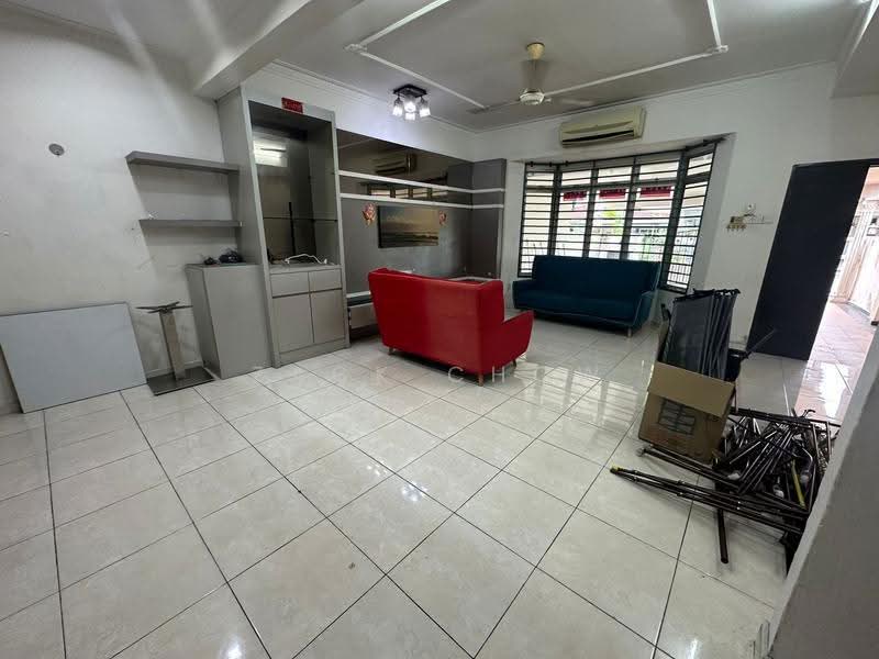 Rumah Teres 2-Tingkat untuk Dijual di Ehsan Jaya (Johor Bahru) - Zack Chow - Living Room - PropertyGuru.com.my