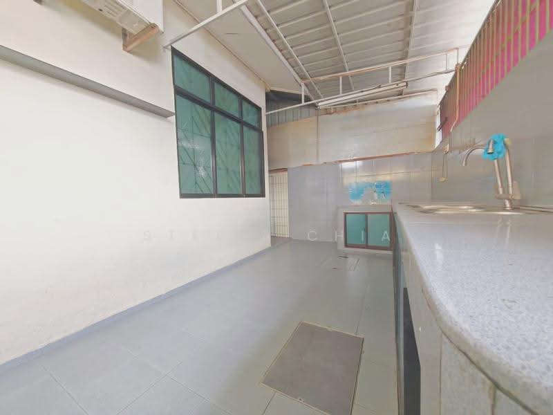 1-storey Terraced House for Sale in Taman Johor Jaya (Johor Bahru) - Stella Chia - Kitchen - PropertyGuru.com.my