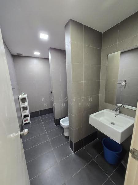 Sofo for Rent in Damansara Jaya (Petaling Jaya) - Kristen Nguyen - Bathroom - PropertyGuru.com.my