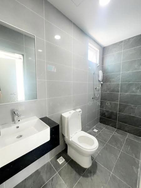 Condominium for Rent at Lucerne Residences - Jinelle Ong - Bathroom - PropertyGuru.com.my