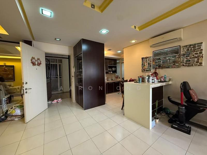 Kondominium untuk Dijual di Platinum Lake PV 13 - Aaron Ong - Living Room - PropertyGuru.com.my