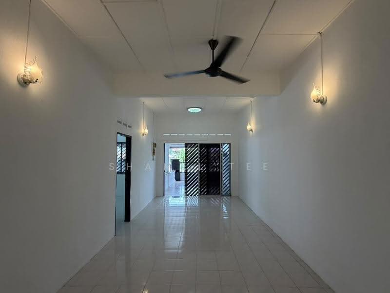 1-storey Terraced House for Sale in Kluang (Johor) - Shanel Tee - Interior - PropertyGuru.com.my